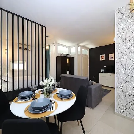 “minipalais” In The Heart Of Apartment Zadar