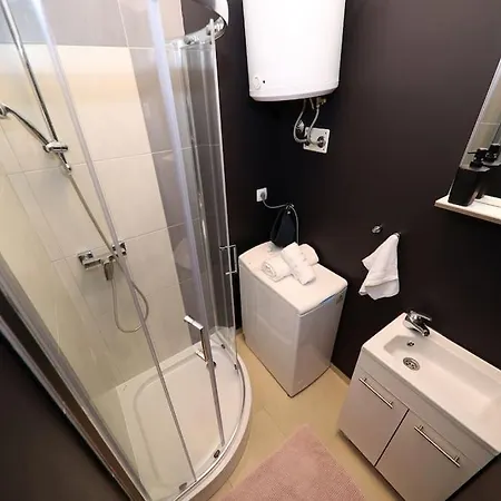 Appartement “minipalais” In The Heart Of Zadar